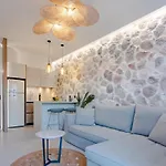 Pithea Luxury Living Holiday home