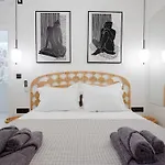 Pithea Luxury Living Holiday home