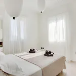 Pithea Luxury Living Holiday home *