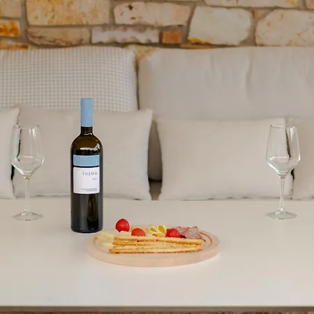 Pithea Luxury Living Koróni