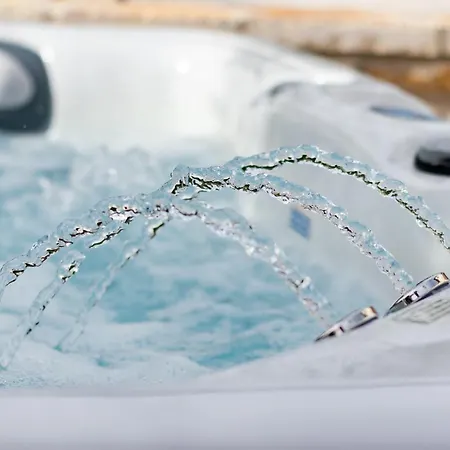 Pithea Luxury Living 度假居 *