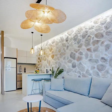 Pithea Luxury Living Koróni