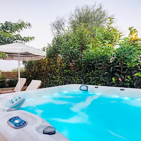 Pithea Luxury Living 度假居