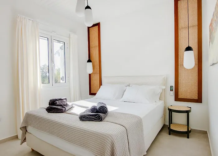 Pithea Luxury Living Koróni